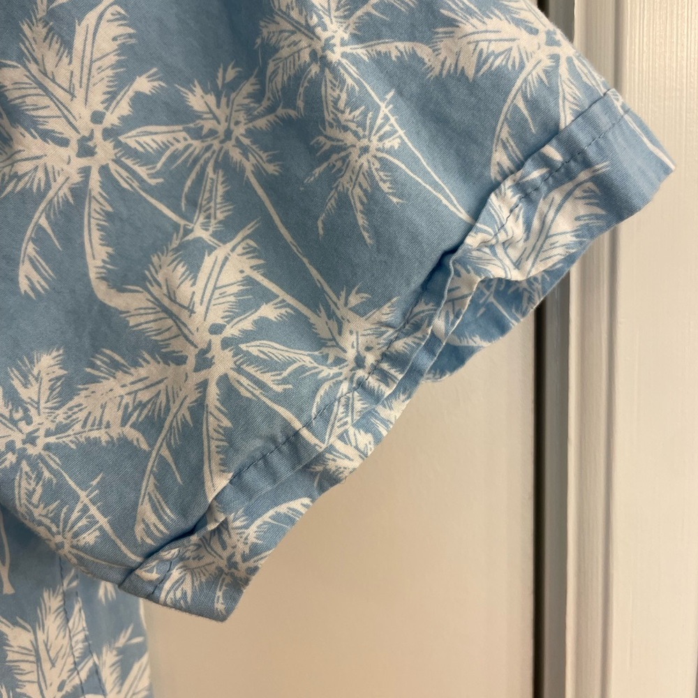 Denim & Flower Light Blue Palm Tree Print Short Sleeve Button-Down Shirt - Picture 3 of 4